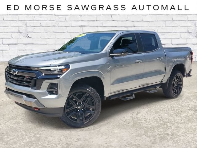 2025 Chevrolet Colorado Z71 in Sterling Gray Metallic — front three-quarter view