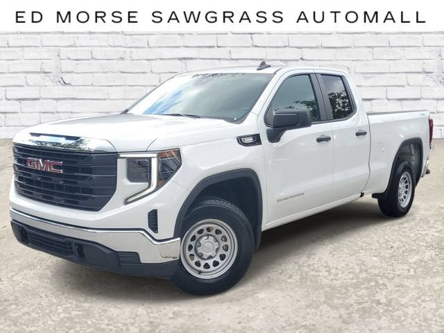 2025 GMC Sierra 1500 Pro in Summit White — front three-quarter view