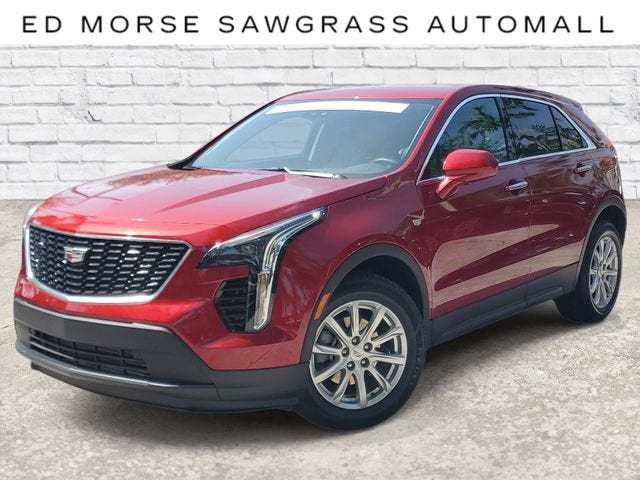2023 Cadillac XT4 Luxury in Radiant Red Tintcoat — front three-quarter view