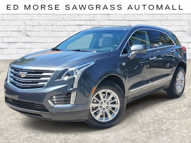 2019 Cadillac XT5 FWD in Shadow Metallic — front three-quarter view