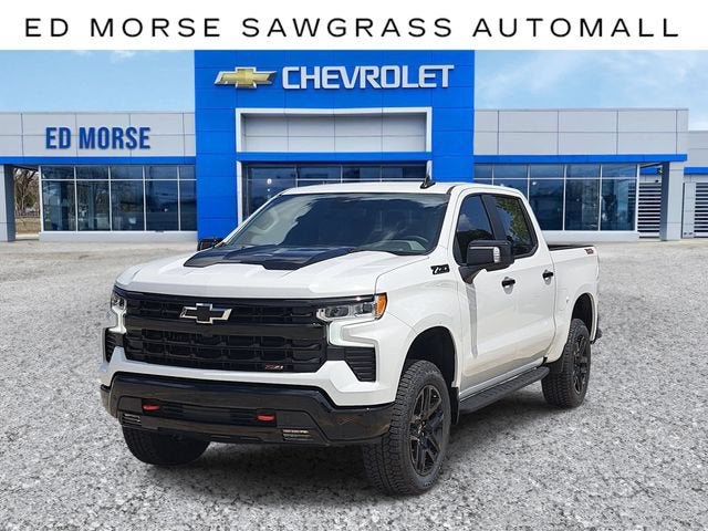 2026 Chevrolet Silverado 1500 LT Trail Boss in Summit White — front three-quarter view